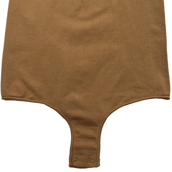 SKIMS Essential Crew Neck Sleeveless Bodysuit NEW Camel XXS/XS - Picture 6 of 13